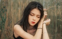 梁靖昆晒全家福